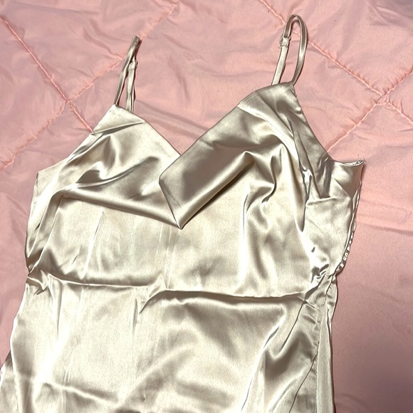 Gold/ Champagne bodycon satin slip dress large - Picture 6 of 6